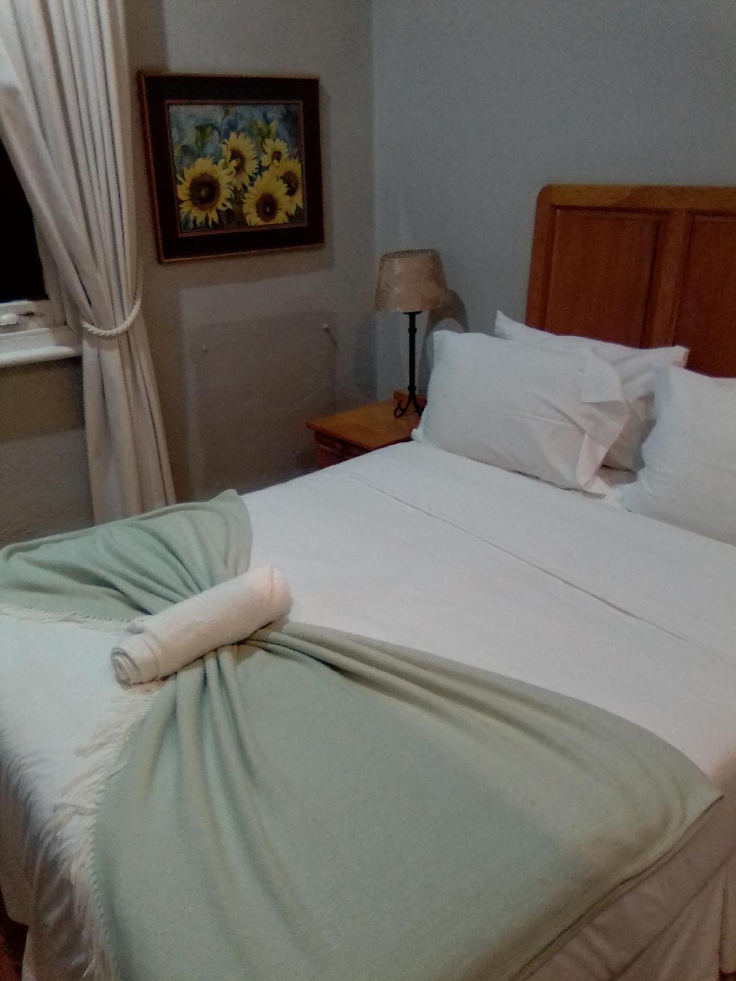 Kardinal Guesthouse Порт-Элизабет Экстерьер фото